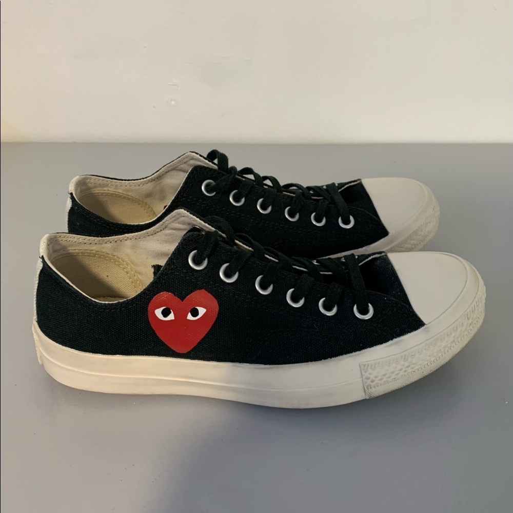 Comme des Garçons PLAY converse